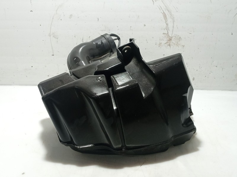 Recambio de caja filtro de aire para volvo s40 berlina referencia OEM IAM 30740998  