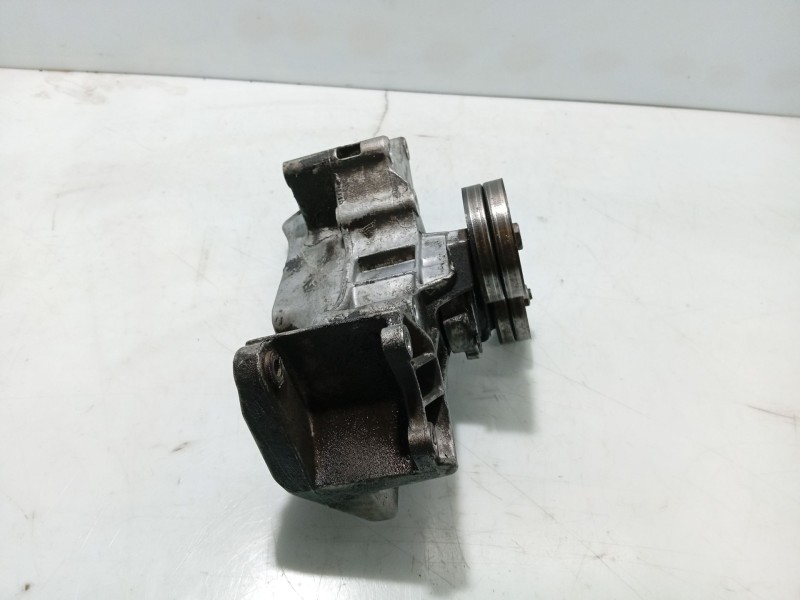 Recambio de soporte para seat leon (1m1) 1.6 16 v referencia OEM IAM 1J0937617C  