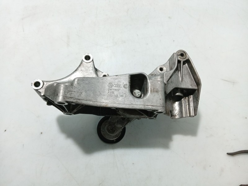 Recambio de soporte para seat leon (1m1) 1.6 16 v referencia OEM IAM 1J0937617C  
