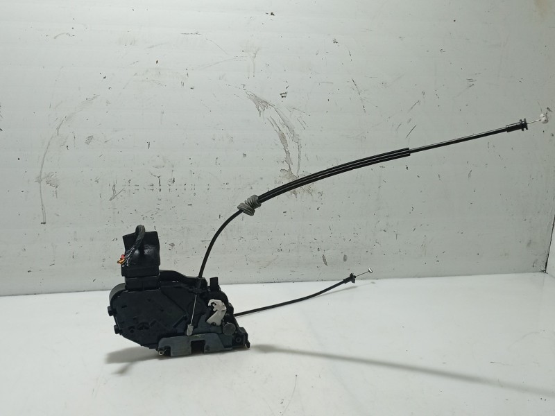 Recambio de cerradura puerta delantera derecha para volvo s40 berlina referencia OEM IAM 31253662  