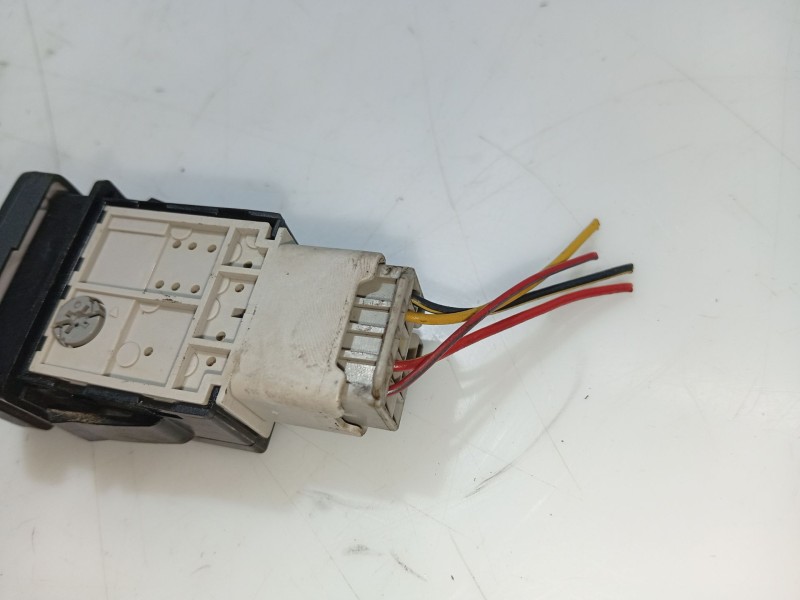 Recambio de interruptor para suzuki sx4 rw (ey) 1.9 ddis turbodiesel referencia OEM IAM   