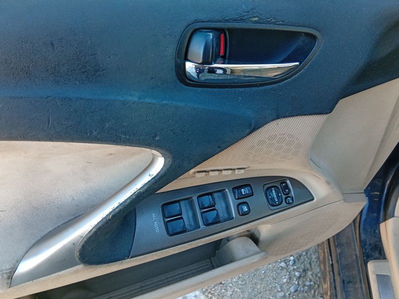 lexus is ii (_e2_) del año 2006