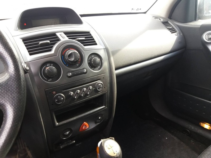 renault megane ii familiar 1.5 dci diesel   |   0.03 - ... | 2003 | 106 cv / 78 kw del año 2003