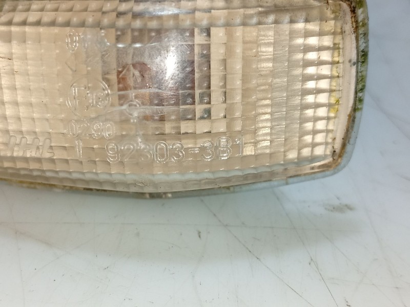 Recambio de piloto lateral izquierdo para kia sorento 2.5 crdi cat referencia OEM IAM   