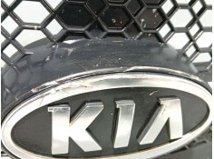 Recambio de moldura para kia sorento 2.5 crdi cat referencia OEM IAM    2