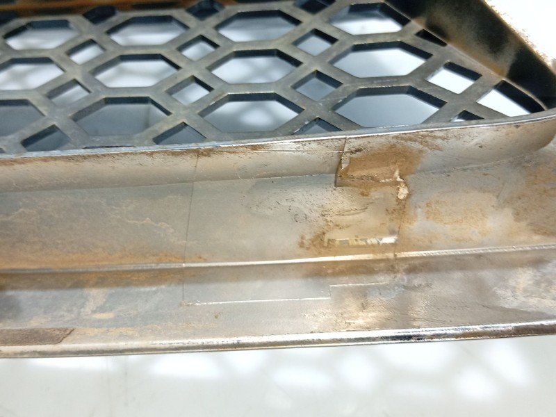 Recambio de moldura para kia sorento 2.5 crdi cat referencia OEM IAM   