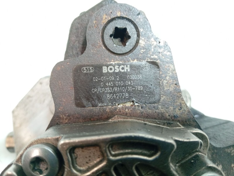 Recambio de bomba inyeccion para volvo s80 i (184) 2.4 d referencia OEM IAM 8251785  