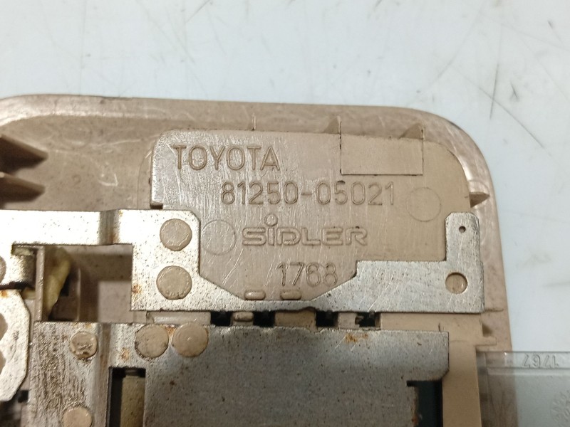 Recambio de luz interior para toyota avensis (_t25_) 2.2 d-4d (adt251_) referencia OEM IAM   