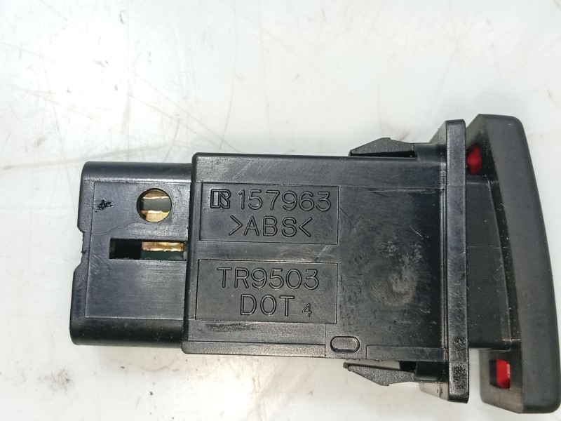 Recambio de warning para toyota avensis (_t25_) 2.2 d-4d (adt251_) referencia OEM IAM 8433205050  
