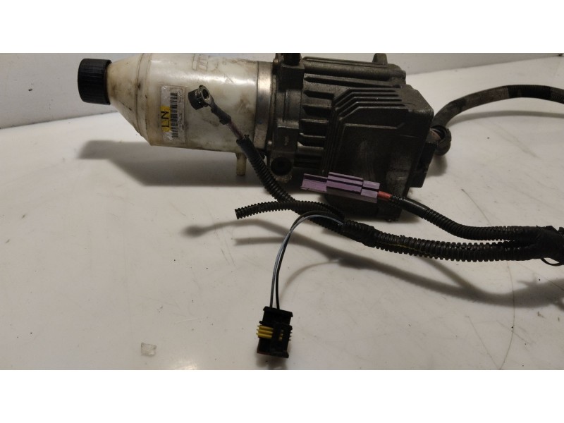 Recambio de bomba direccion para opel astra g sedán (t98) 1.6 (f69) referencia OEM IAM 5948127  