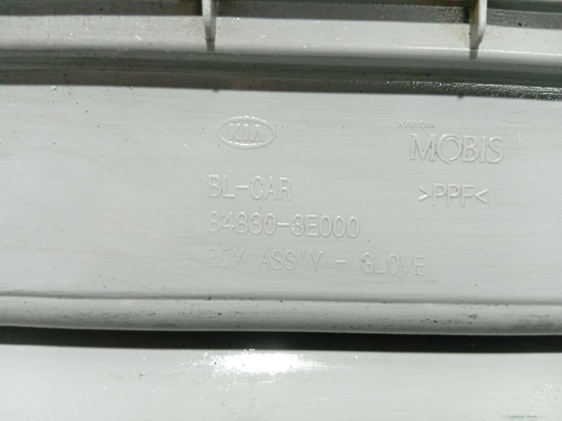 Recambio de guantera para kia sorento 2.5 crdi cat referencia OEM IAM   