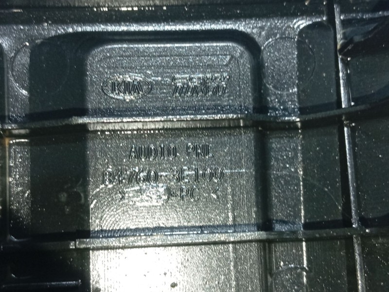 Recambio de moldura para kia sorento 2.5 crdi cat referencia OEM IAM   