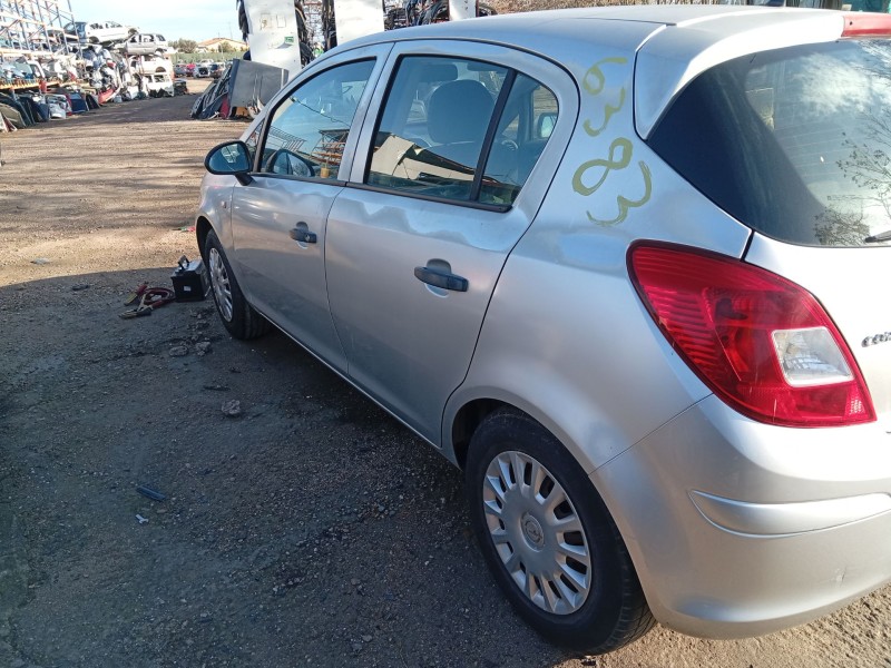 opel corsa d (s07) del año 2010