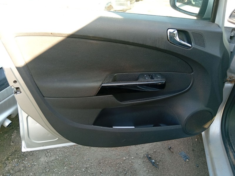 opel corsa d (s07) del año 2010