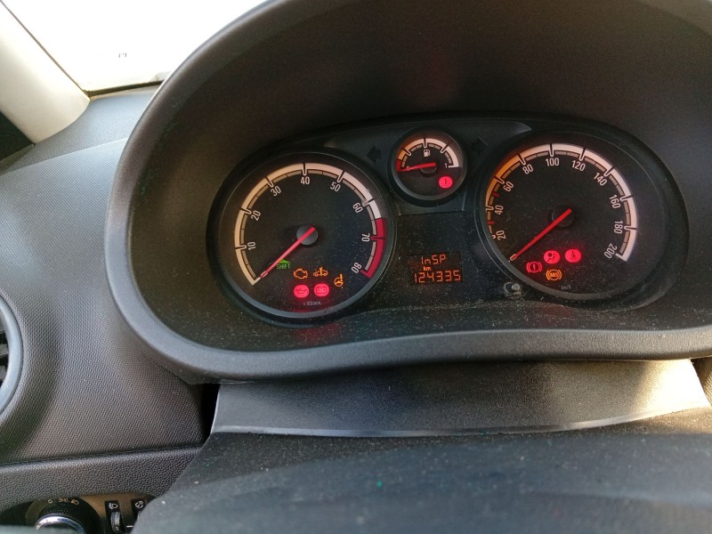 opel corsa d (s07) del año 2010