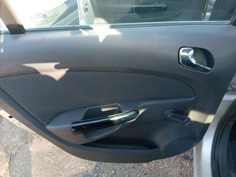 opel corsa d (s07) del año 2010