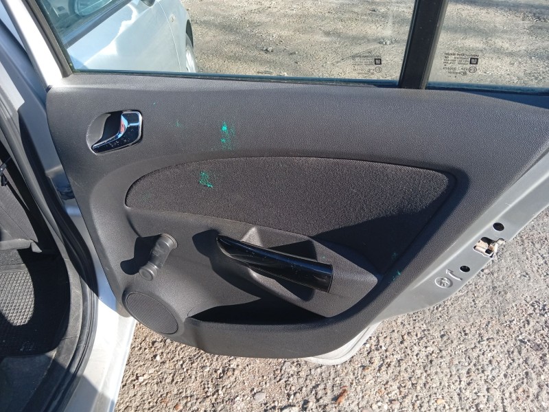 opel corsa d (s07) del año 2010