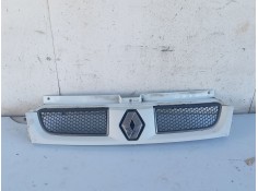 Recambio de moldura para renault trafic ii furgoneta (fl) 1.9 dci 100 (fl0c) referencia OEM IAM   
