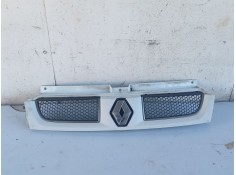 Recambio de moldura para renault trafic ii furgoneta (fl) 1.9 dci 100 (fl0c) referencia OEM IAM    2