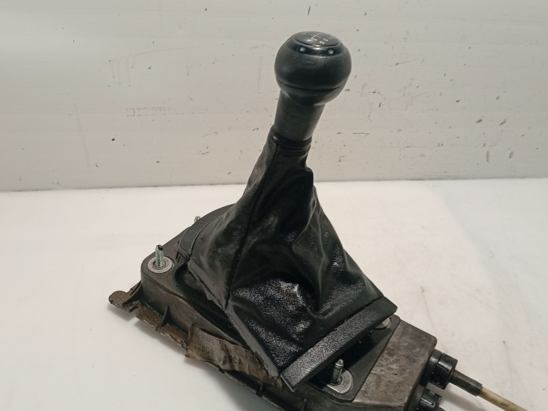 Recambio de palanca cambio para seat ibiza iii (6l1) 1.4 16v referencia OEM IAM 1J0711112E  