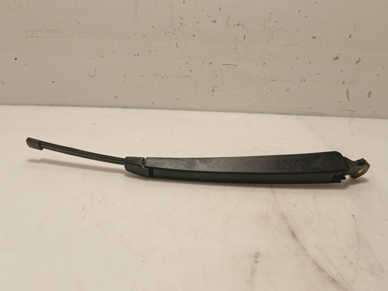 Recambio de brazo limpia trasero para seat ibiza iii (6l1) 1.4 16v referencia OEM IAM 6L6955704B  