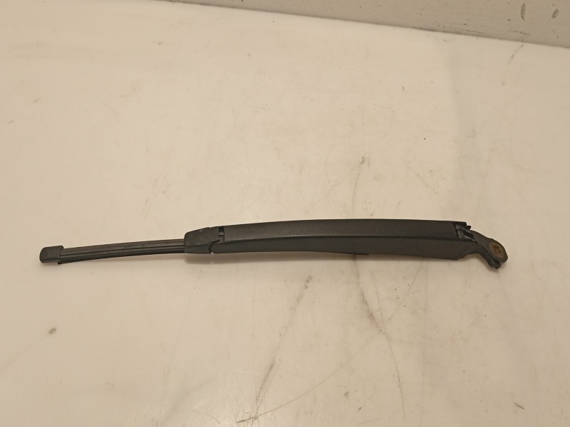 Recambio de brazo limpia trasero para seat ibiza iii (6l1) 1.4 16v referencia OEM IAM 6L6955704B  