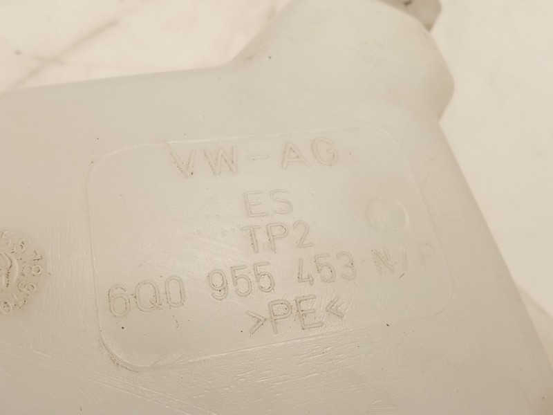 Recambio de deposito limpia para seat ibiza iii (6l1) 1.4 16v referencia OEM IAM 6Q0955453P  