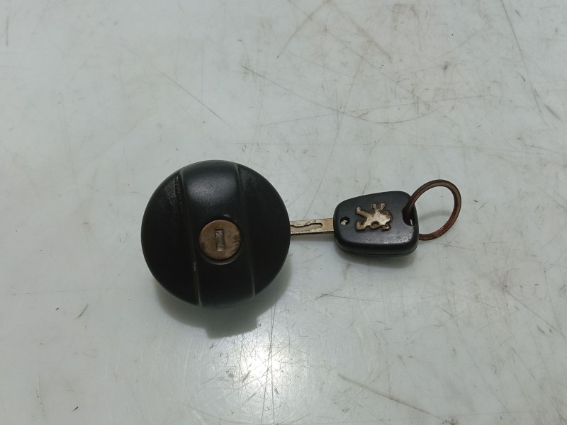 Recambio de tapon combustible para peugeot 807 2.2 hdi fap cat (4hw) referencia OEM IAM 1508G0  