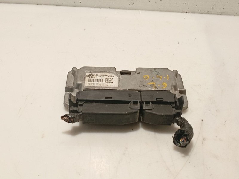 Recambio de centralita motor uce para seat ibiza iii (6l1) 1.4 16v referencia OEM IAM   