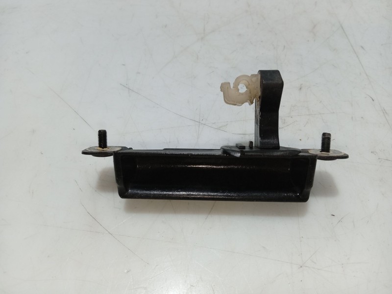 Recambio de maneta porton para mazda 6 hatchback (gg) 2.0 (gges) referencia OEM IAM   