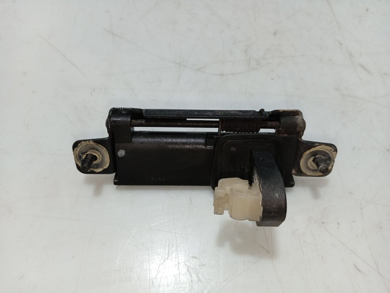 Recambio de maneta porton para mazda 6 hatchback (gg) 2.0 (gges) referencia OEM IAM   