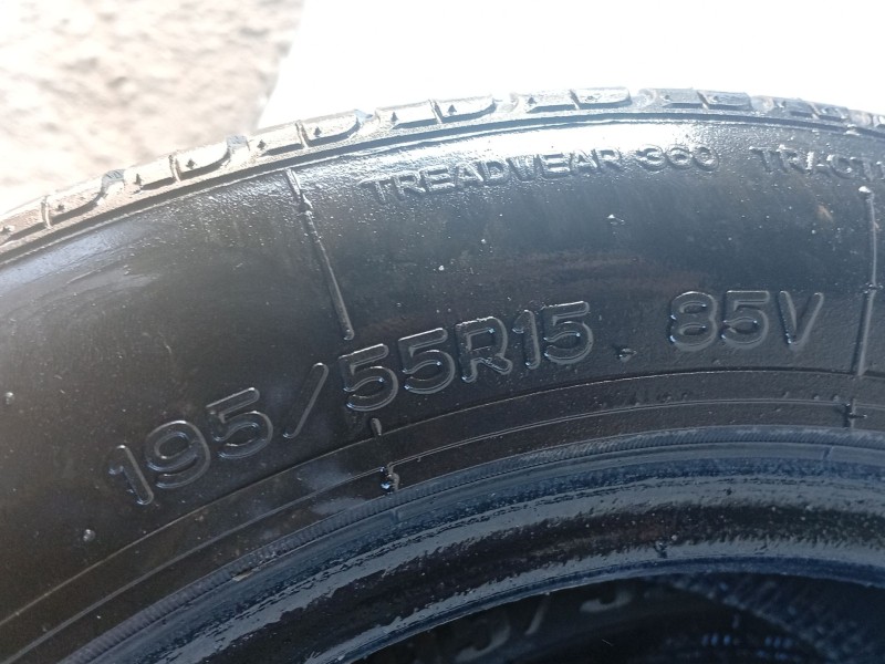 Recambio de neumatico para seat ibiza iii (6l1) 1.4 16v referencia OEM IAM   