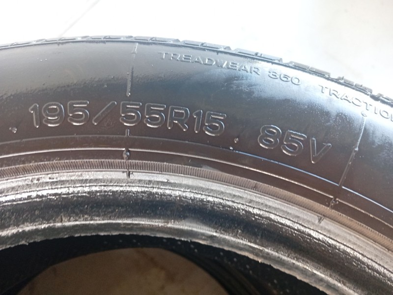 Recambio de neumatico para seat ibiza iii (6l1) 1.4 16v referencia OEM IAM   