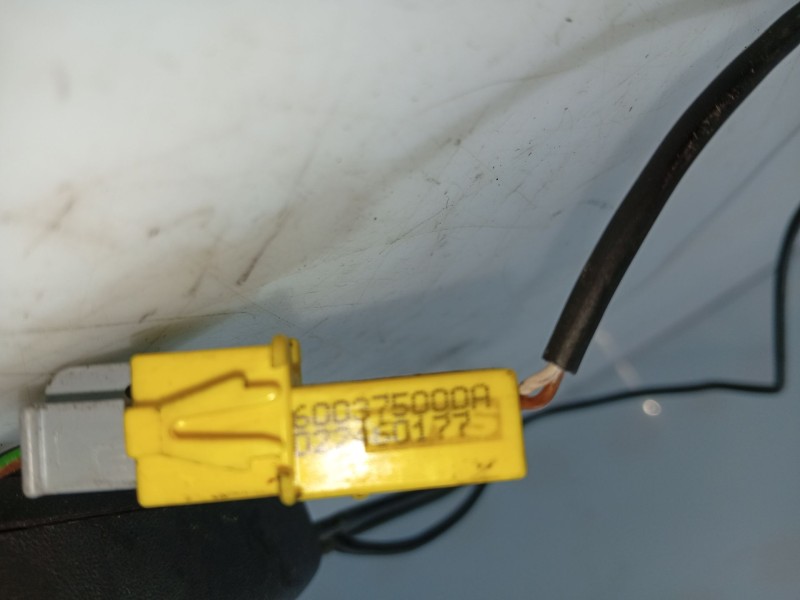 Recambio de anclaje cinturon delantero izquierdo para saab 9-5 berlina referencia OEM IAM   