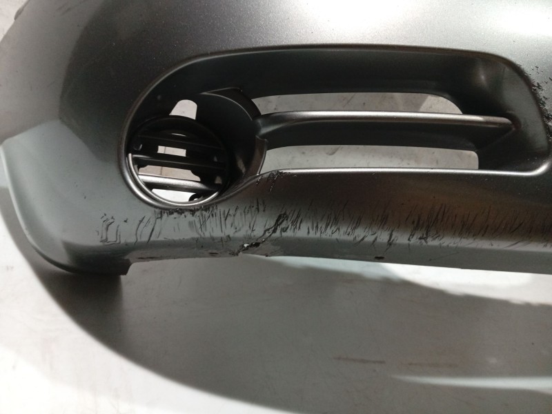 Recambio de paragolpes delantero para chrysler voyager iv (rg, rs) 2.5 crd referencia OEM IAM 05018639AA  