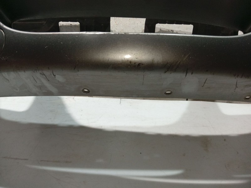 Recambio de paragolpes delantero para chrysler voyager iv (rg, rs) 2.5 crd referencia OEM IAM 05018639AA  