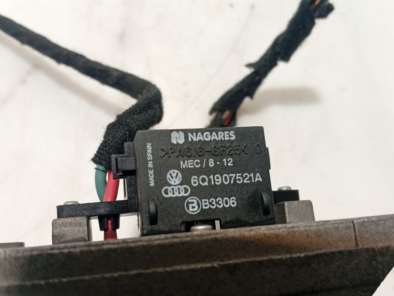 Recambio de resistencia calefaccion para seat ibiza iii (6l1) 1.4 16v referencia OEM IAM 6Q1907521A  