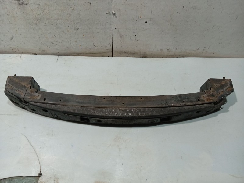 Recambio de refuerzo paragolpes delantero para chrysler voyager iv (rg, rs) 2.5 crd referencia OEM IAM   