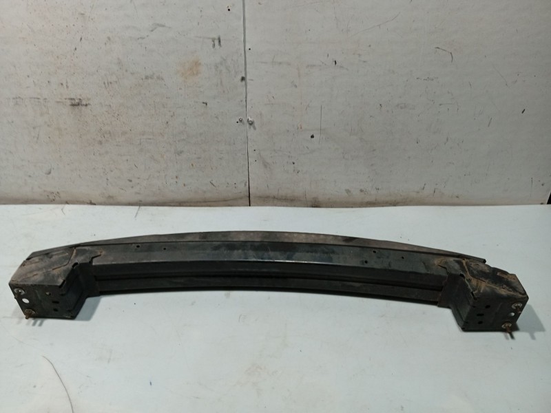 Recambio de refuerzo paragolpes delantero para chrysler voyager iv (rg, rs) 2.5 crd referencia OEM IAM   