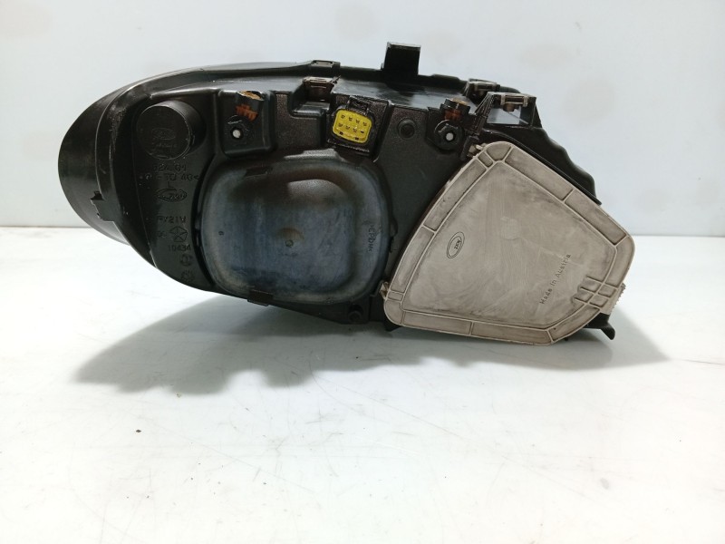 Recambio de faro izquierdo para chrysler voyager iv (rg, rs) 2.5 crd referencia OEM IAM 04857703AB  