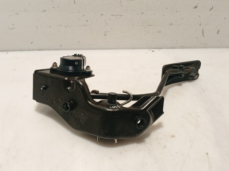 Recambio de potenciometro pedal para toyota avensis sedán (_t25_) 2.0 d-4d (cdt250_) referencia OEM IAM   