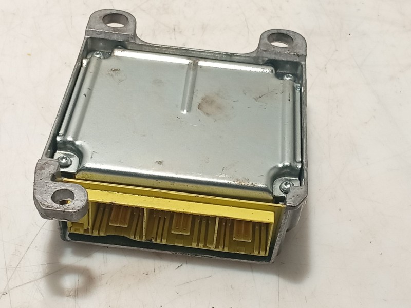 Recambio de centralita airbag para toyota avensis sedán (_t25_) 2.0 d-4d (cdt250_) referencia OEM IAM   