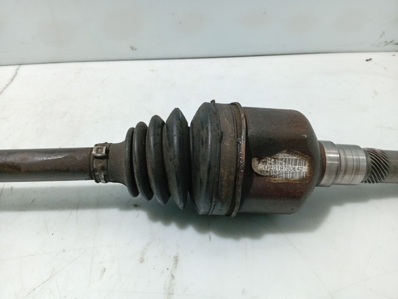 Recambio de transmision delantera derecha para chrysler voyager iv (rg, rs) 2.5 crd referencia OEM IAM   