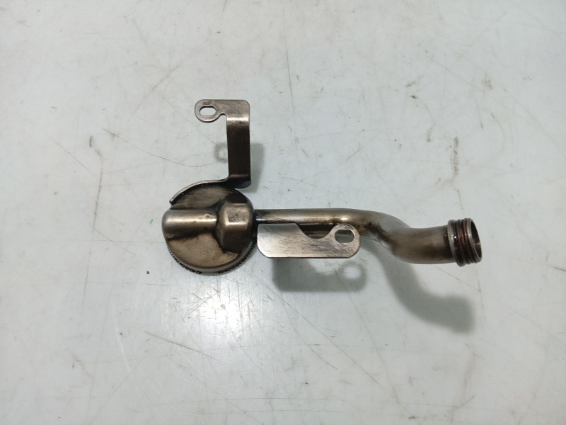 Recambio de filtro aceite para chrysler voyager iv (rg, rs) 2.5 crd referencia OEM IAM 05072720AA  