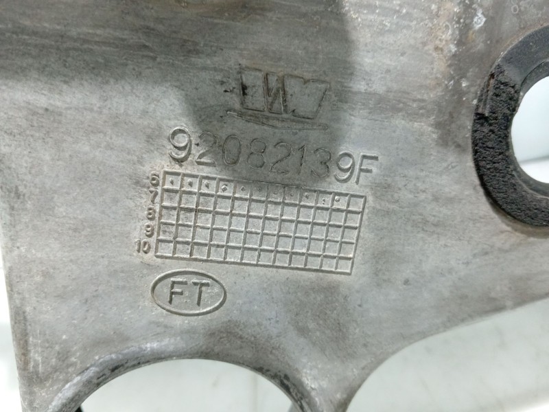 Recambio de tapa distribucion para chrysler voyager iv (rg, rs) 2.5 crd referencia OEM IAM   