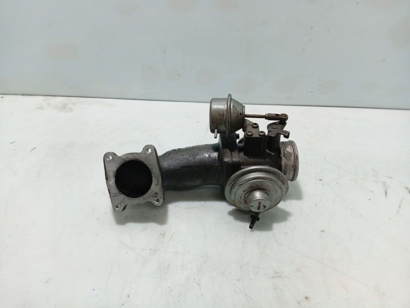 Recambio de valvula egr para chrysler voyager iv (rg, rs) 2.5 crd referencia OEM IAM   