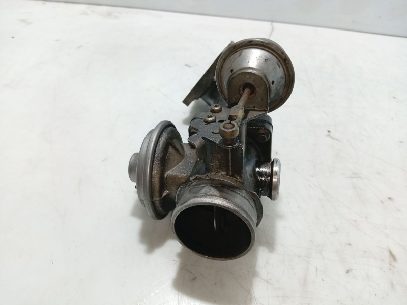 Recambio de valvula egr para chrysler voyager iv (rg, rs) 2.5 crd referencia OEM IAM   