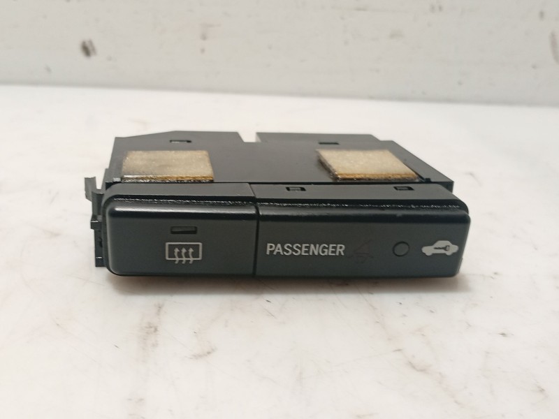 Recambio de interruptor para toyota avensis sedán (_t25_) 2.0 d-4d (cdt250_) referencia OEM IAM   