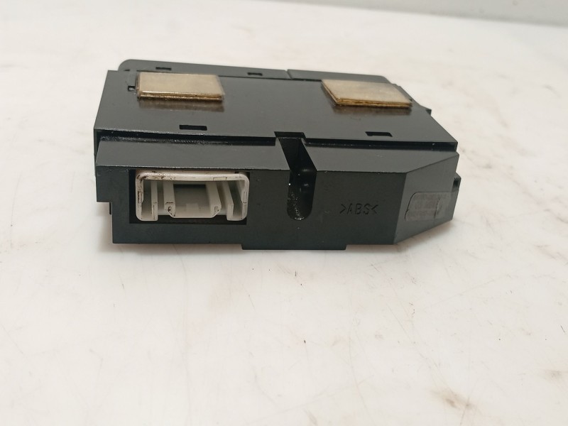 Recambio de interruptor para toyota avensis sedán (_t25_) 2.0 d-4d (cdt250_) referencia OEM IAM   