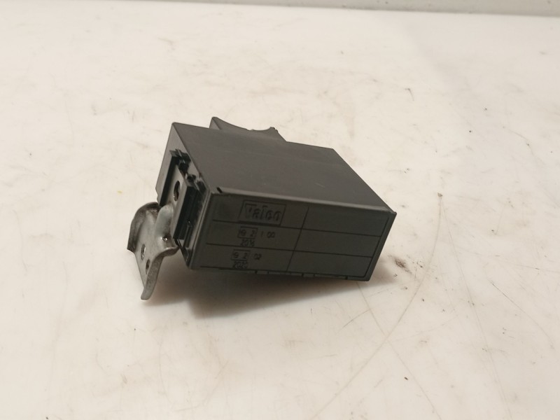 Recambio de modulo electronico para toyota avensis sedán (_t25_) 2.0 d-4d (cdt250_) referencia OEM IAM   